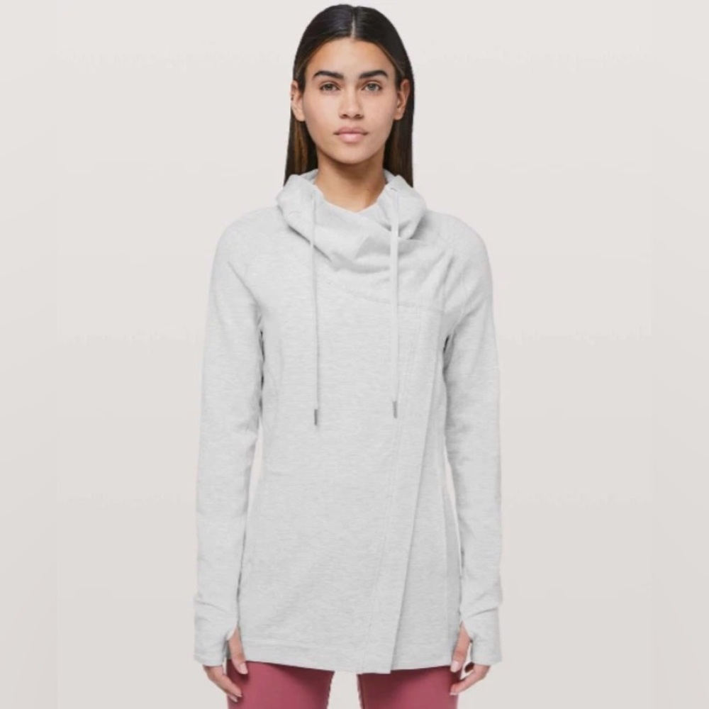 Lululemon Coast Easy Wrap Full zip Heathered Light Grey Sz 6 Thumbholes